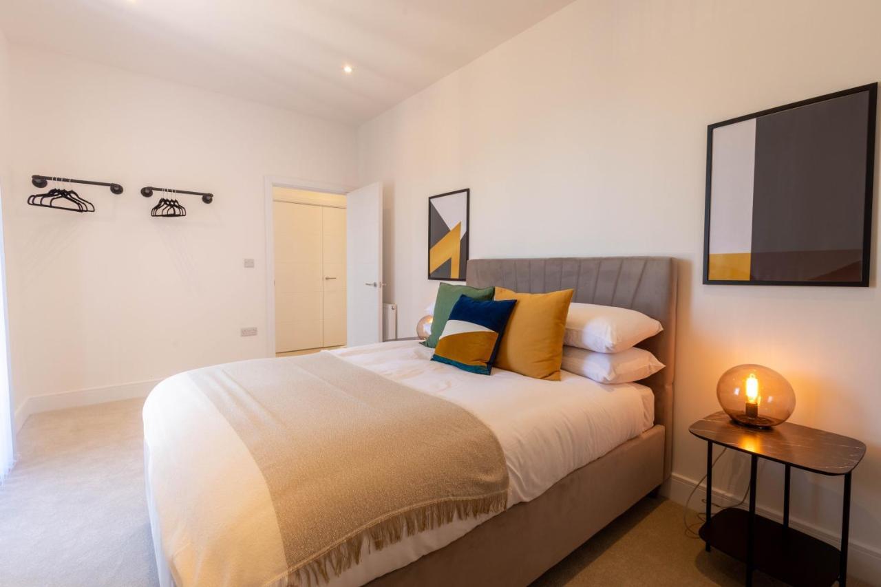 Modern Apartments With Balcony In Merton Near Wimbledon By Sojo Stay Mitcham Εξωτερικό φωτογραφία