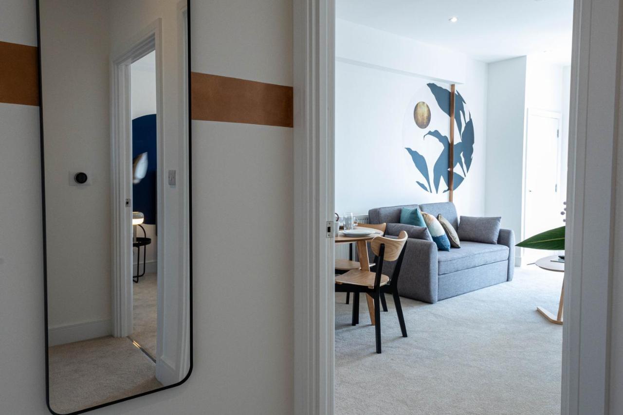 Modern Apartments With Balcony In Merton Near Wimbledon By Sojo Stay Mitcham Εξωτερικό φωτογραφία
