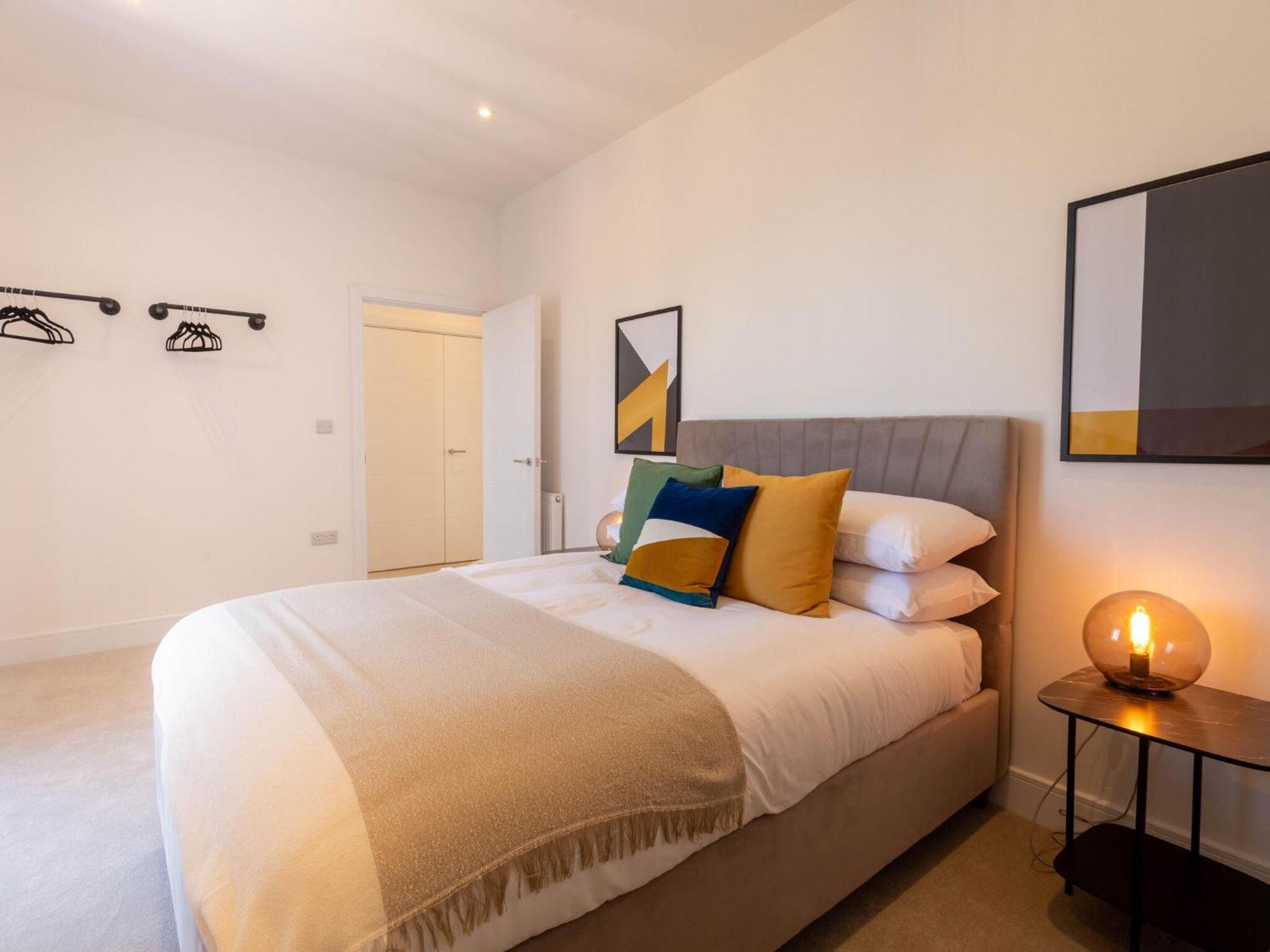 Modern Apartments With Balcony In Merton Near Wimbledon By Sojo Stay Mitcham Εξωτερικό φωτογραφία