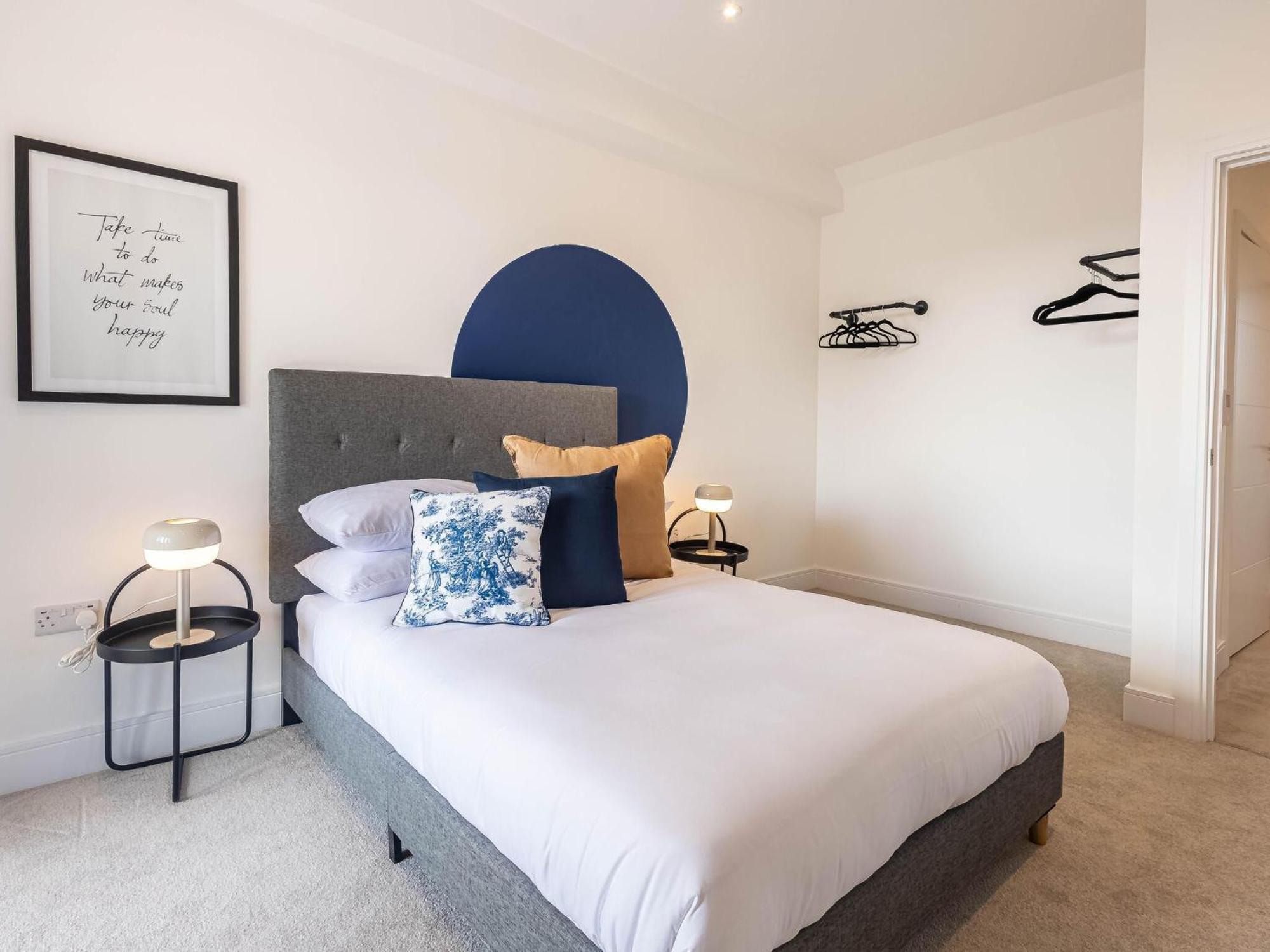 Modern Apartments With Balcony In Merton Near Wimbledon By Sojo Stay Mitcham Εξωτερικό φωτογραφία