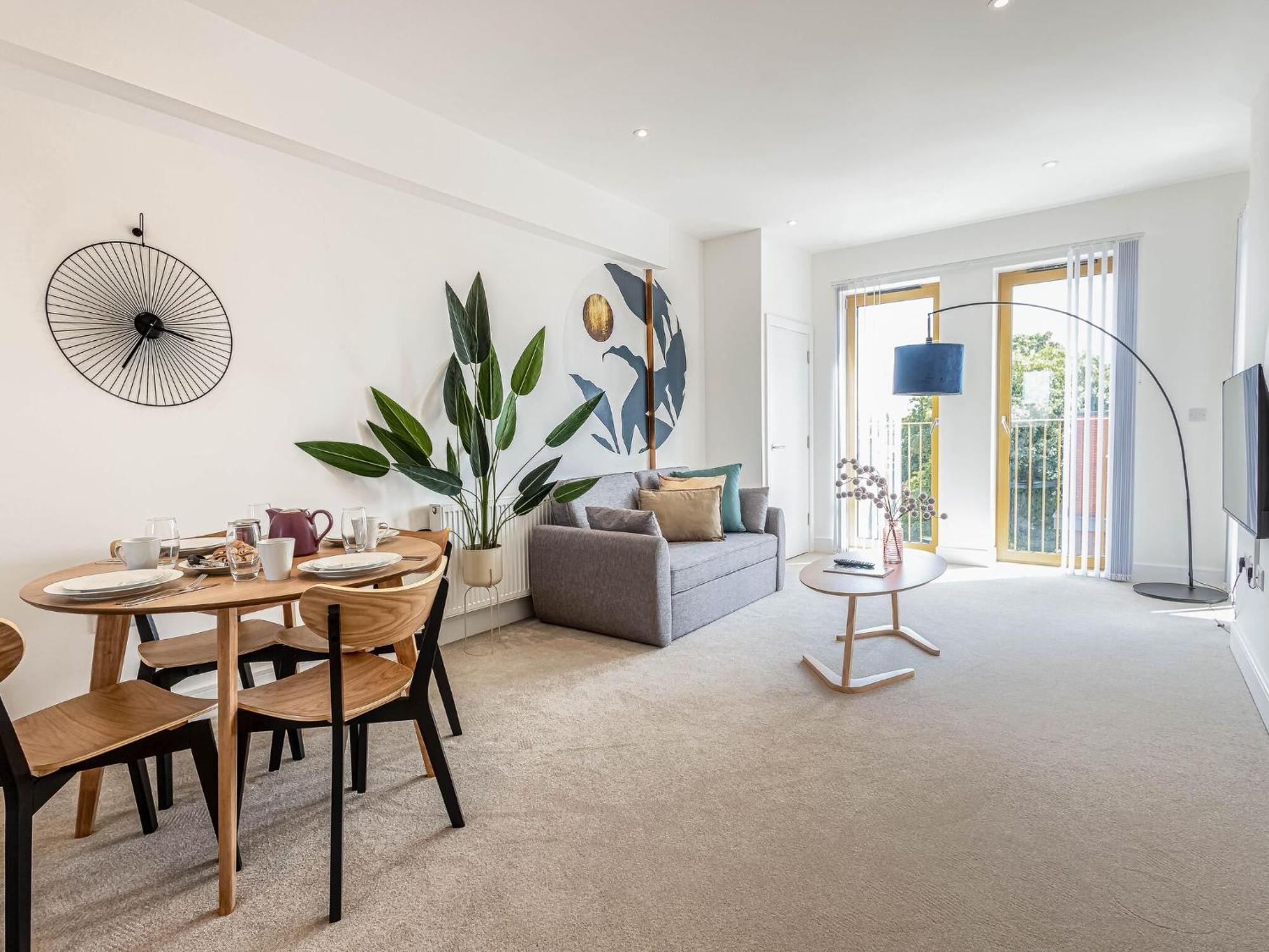 Modern Apartments With Balcony In Merton Near Wimbledon By Sojo Stay Mitcham Εξωτερικό φωτογραφία